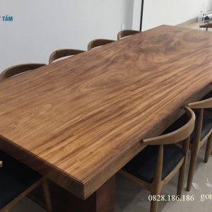 bàn gỗ gõ nguyên khối