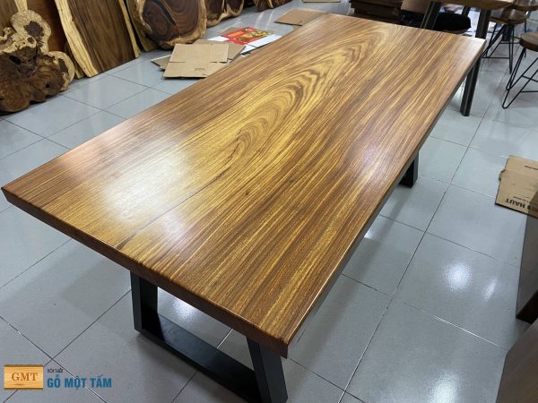 mặt bàn gỗ lim nguyên tấm