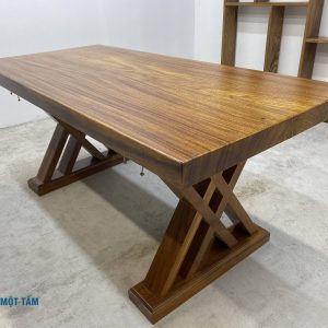 bàn gỗ