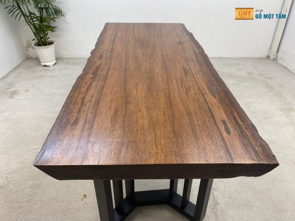 bàn gỗ lim nâu nguyên tấm
